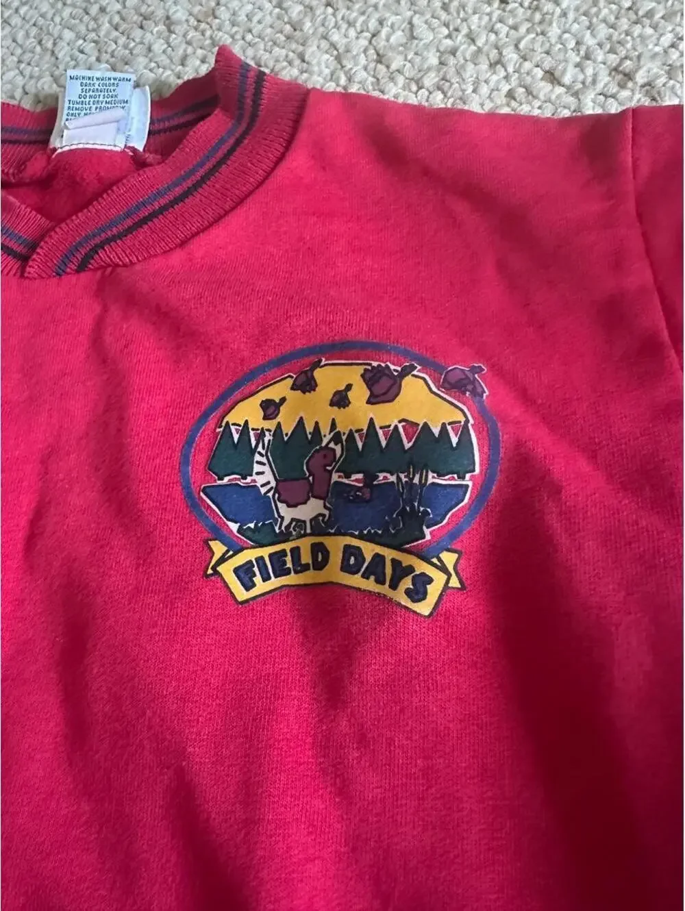 Red Osh Kosh vintage 90s crewneck sweatshirt